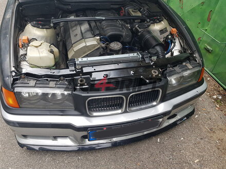 Barra de Torretas de Acero BMW E36 - Superior, Delantera