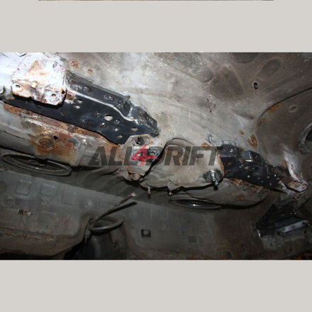 Kit de refuerzos del eje trasero (soporte del eje) BMW E46 ver.3